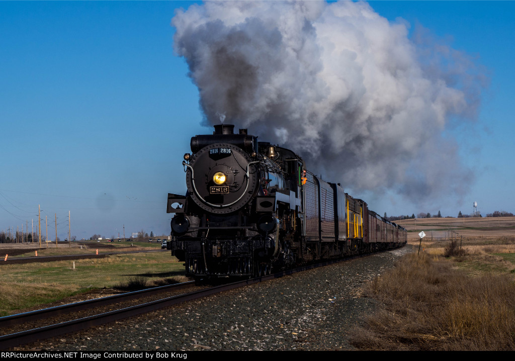 CPKC  2816 - The Empress; Southbound chase out of Minot, ND